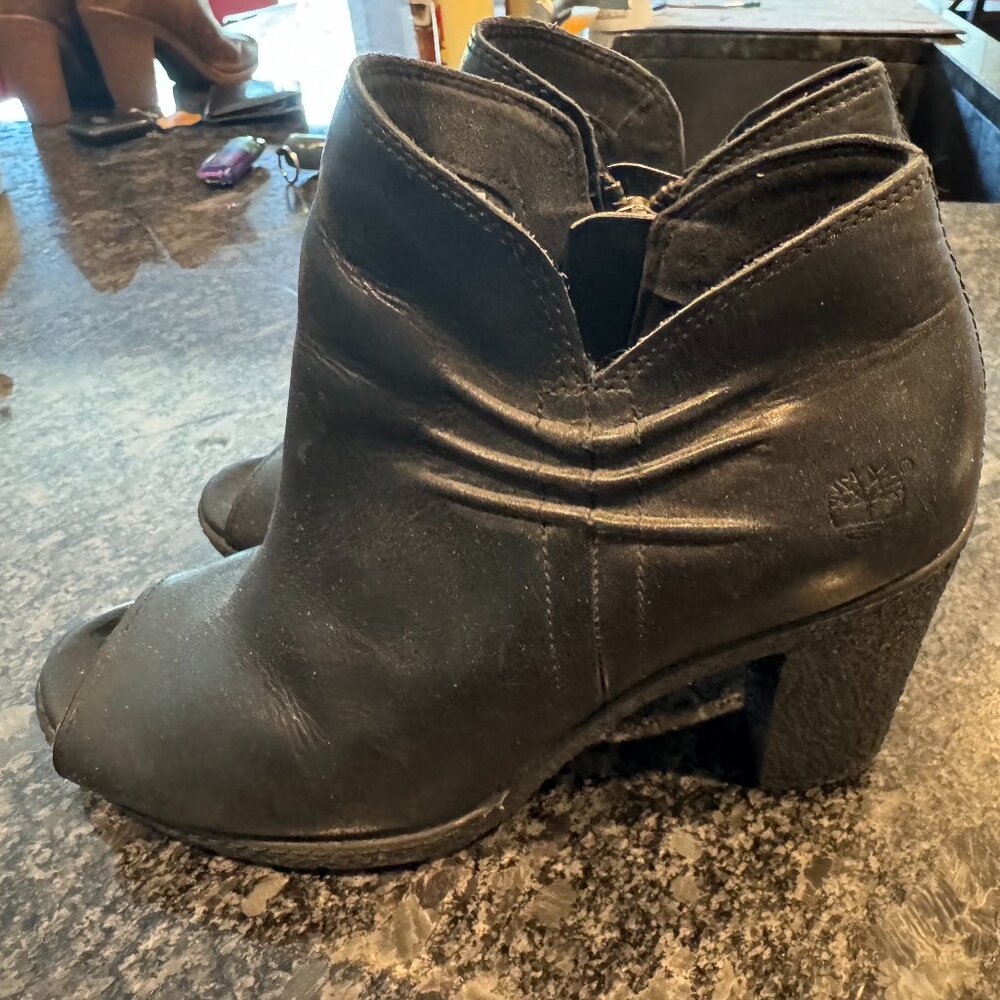 Size 8 - Black Timberland Glancy Ruched Peep Toe Booties